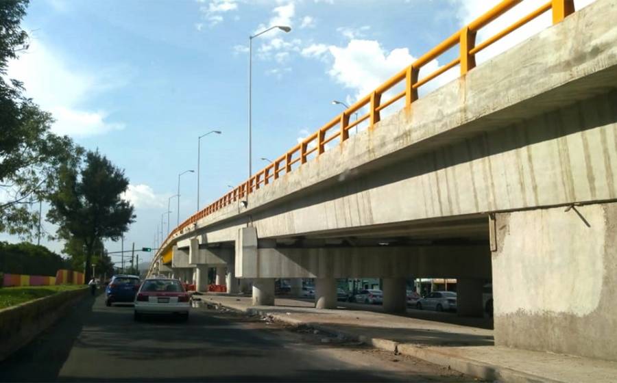 Asesinan a policía en bajopuente de avenida Chapultepec