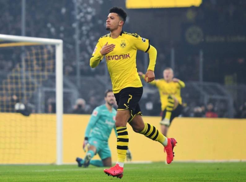 Jadon Sancho se mantendrá en el Dortmund hasta el 2023