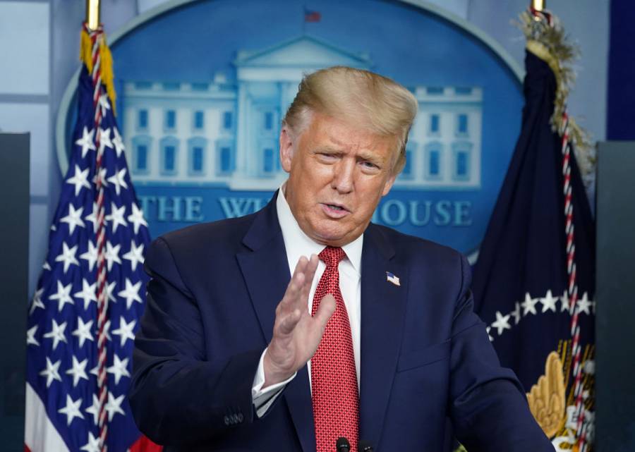 Trump daría informe sobre vacuna estadounidense este martes