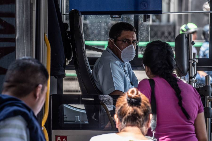 IMSS ofrecerá seguridad social a 15 mil 500 choferes de transporte público en CDMX