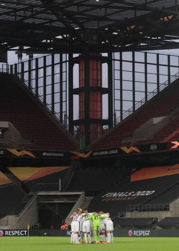 Alemania proh&iacute;be hasta octubre p&uacute;blico en los estadios de f&uacute;tbol