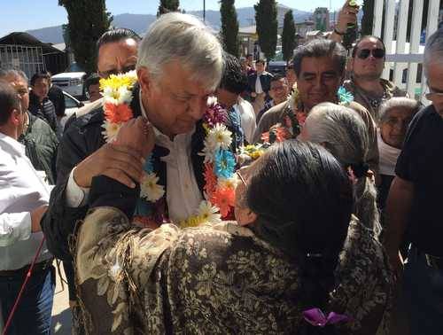 LOS POBRES PRIMERO TAMBIÉN EN APLICACIÓN DE VACUNA, ADELANTA PRESIDENTE
