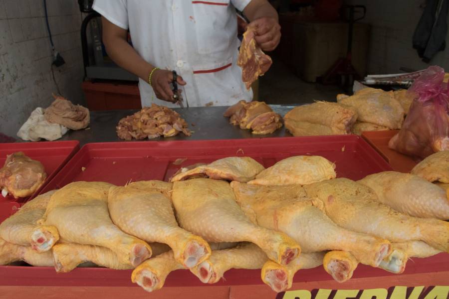 China detecta Covid-19 en pollo brasileño