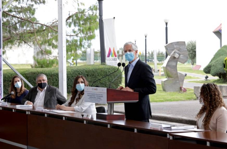 Del Mazo impulsa ley de paternidad responsable en servidores públicos