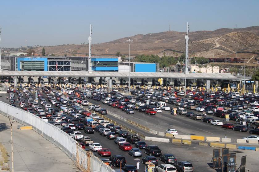 México, EE.UU. y Canadá extienden restricciones de viajes hasta septiembre
