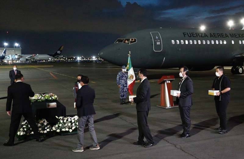Repatrian 18 urnas con cenizas de fallecidos por Covid-19 en Estados Unidos