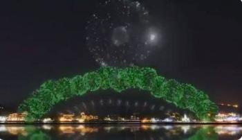 Jap&oacute;n lanza fuegos de artificiales con pirotecnia de los Juegos Ol&iacute;mpicos