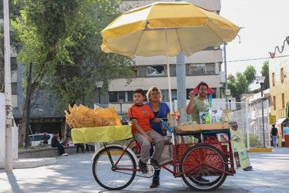 Miguel Hidalgo regresará triciclos que decomisaron de comercio informal