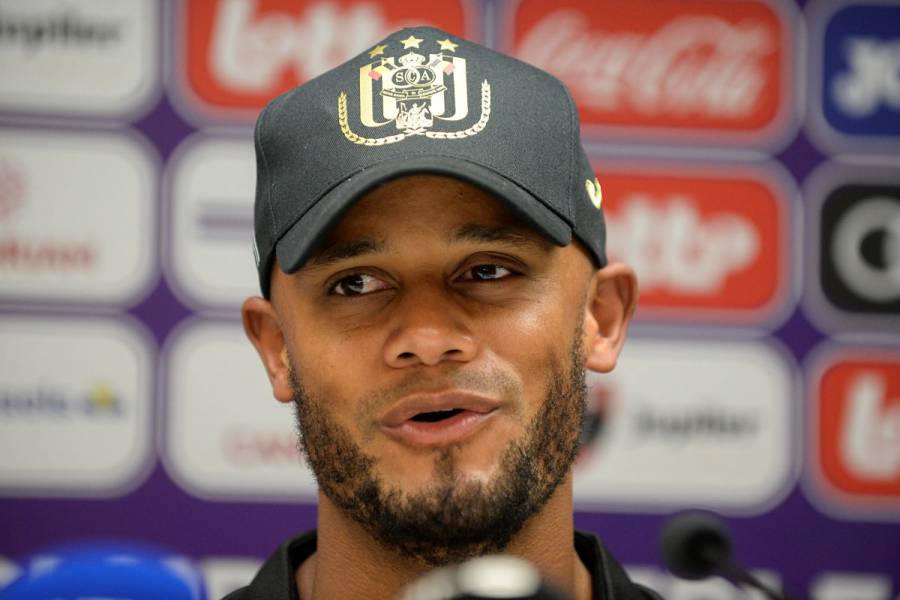 Kompany se retira de las canchas para asumir como DT de Anderlecht