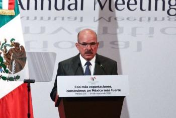 Jos&eacute; Zozaya asume la presidencia de la AMIA