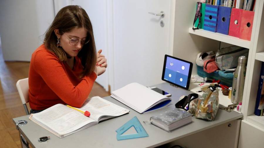 En Italia después de concluir estudios tendrán que trabajar