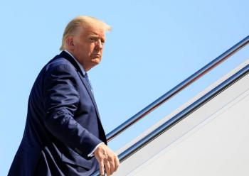 Trump sugiere que un fraude en las elecciones podr&iacute;a llevar a repetirlas