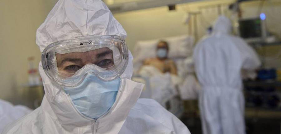 España registra 3 mil 715 casos de Covid-19 en un día