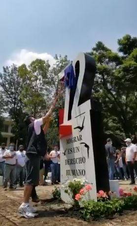 Instalan ‘antimonumento’ en Paseo de la Reforma por la masacre de San Fernando