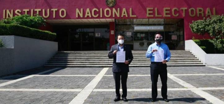 PAN presenta queja ante el INE contra David León y Pío López Obrador