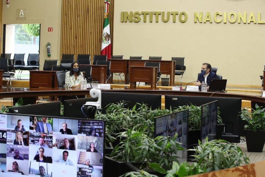 INE y partidos ceden tiempos