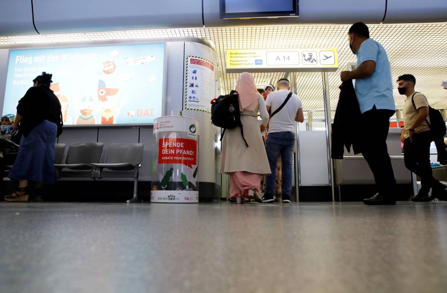 Alemania suspende pruebas rápidas de COVID-19 a quienes regresen del extranjero
