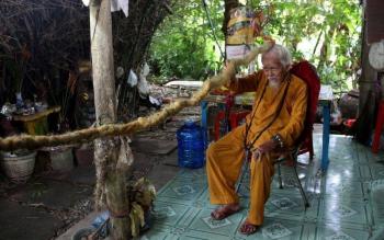 Nguyen Van Chien tiene 92 a&ntilde;os y cree que si se corta el cabello morir&aacute;