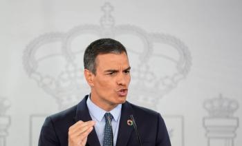 Saca Espa&ntilde;a 2,000 militares  a la calle para testear Covid