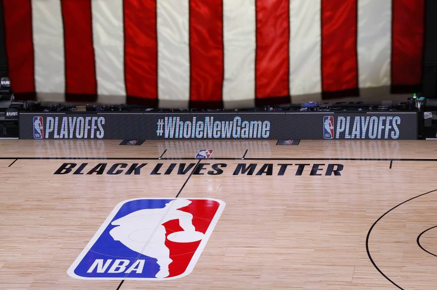 Jugadores de la NBA acuerdan reanudar los playoffs tras plantón