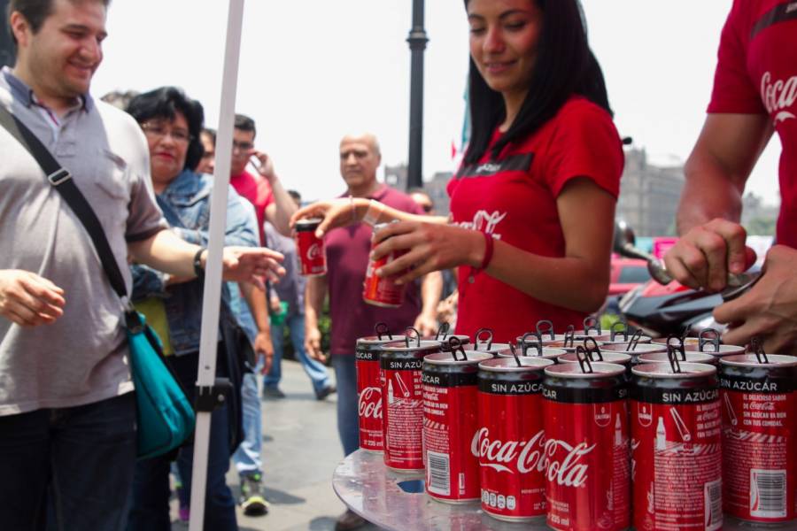 Coca-Cola Femsa quiere ampararse contra nuevo etiquetado