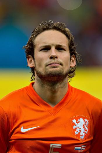 En pleno partido se desploma un jugador del Ajax