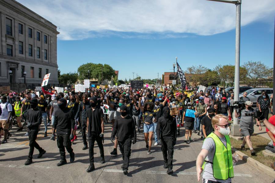 Anuncia Trump visita a Winsconsin para evaluar da&ntilde;os de las protestas de Blake