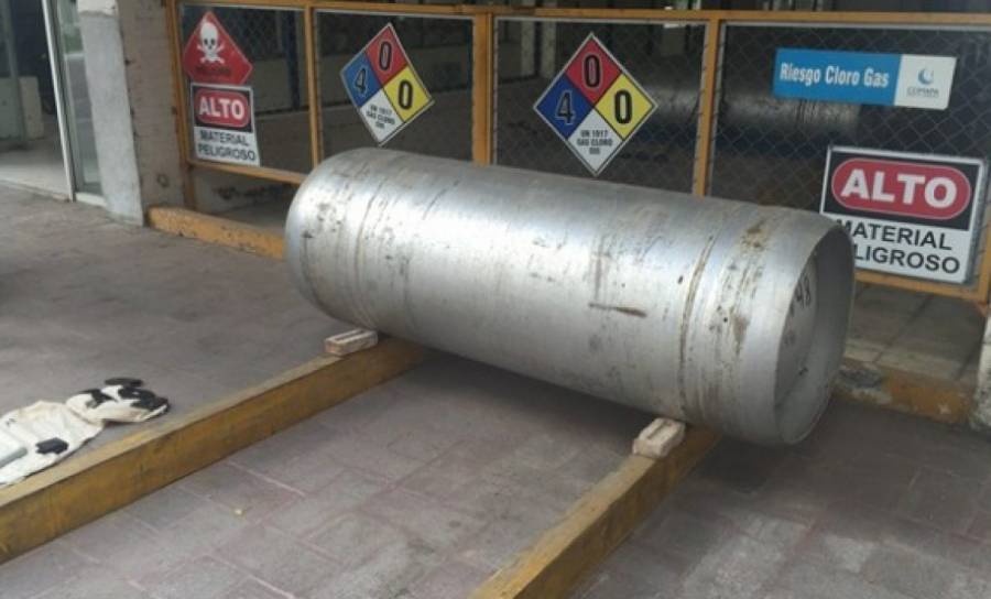 Roban cilindro de gas cloro