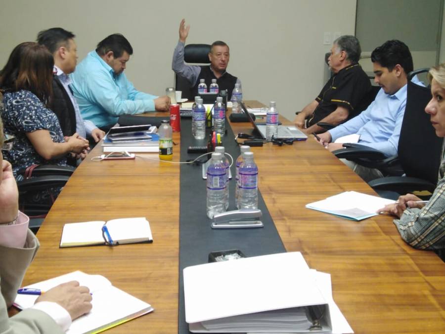DESIGNA AMLO A TITULAR DE DISTRIBUIDORA DE MEDICINAS