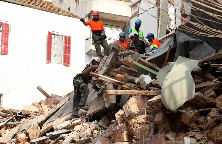 Detectan señales de vida bajo escombros en Beirut, casi un mes después de la explosión