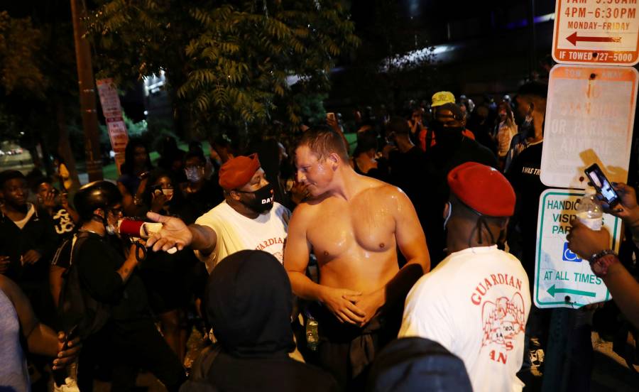 Estallan protestas en Washington  tras asesinato de otro negro