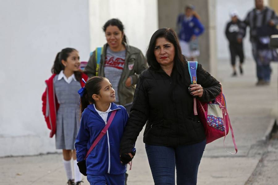 Coahuila evalúa regresar a clases presenciales en octubre