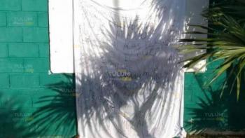 Colocan narcomanta en la unidad deportiva de Tulum, en Quintana Roo