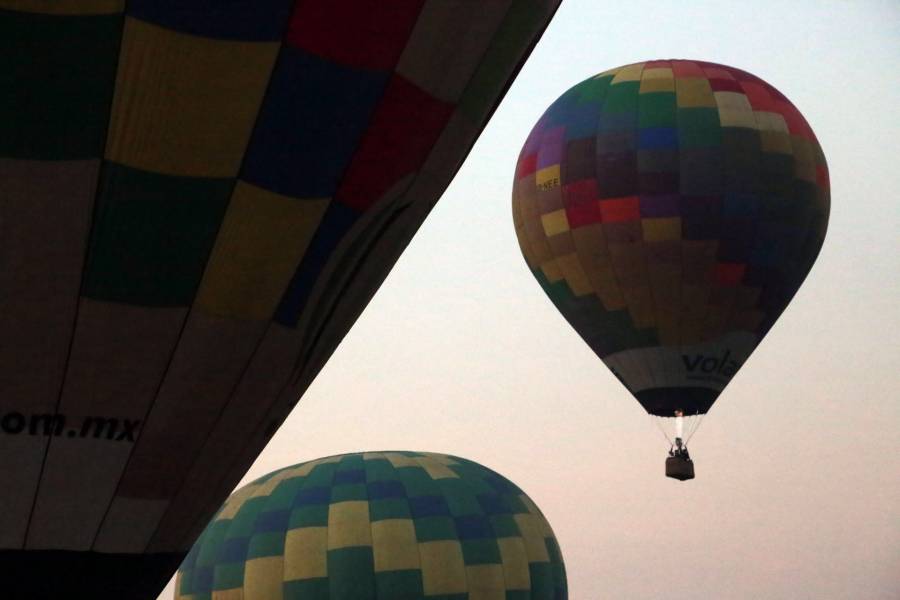 En Teotihuacán, se desplomó un globo aerostático con tres personas abordo