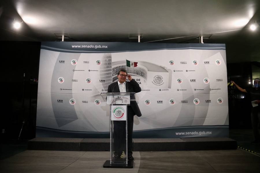 Ricardo Monreal quiere ser mediador entre feministas y CNDH