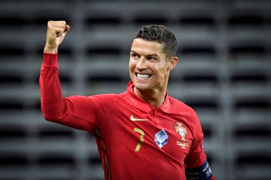 ¡Histórico! Cristiano Ronaldo, primer futbolista en superar los 100 goles con una selección europea