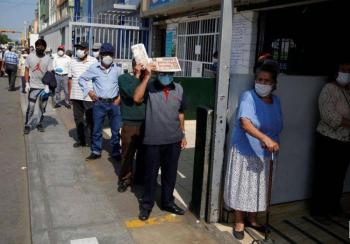 Per&uacute; calcula siete millones de contagios por Covid-19