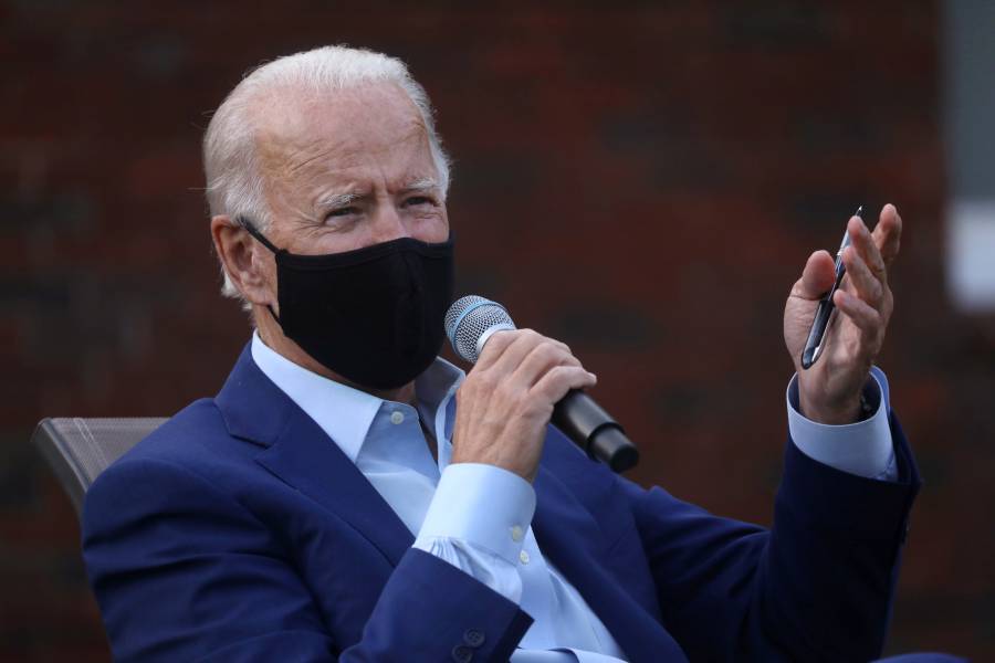 Citando nuevo libro, Biden acusa a Trump de traicionar a los estadounidenses por el COVID-19