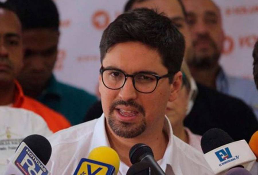 Diputado opositor Freddy Guevara sale de la embajada chilena tras 3 años refugiado