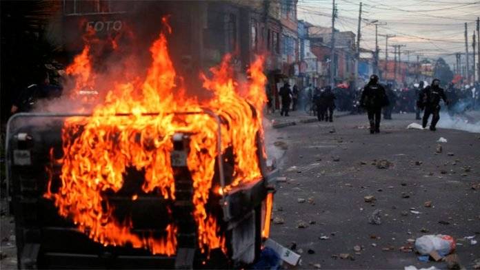 Iván Duque pide calma ante protestas en Colombia