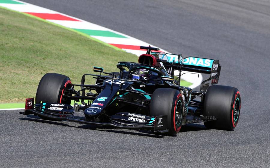 Hamilton remonta y se lleva la pole en GP La Toscana; “Checo” saldrá séptimo