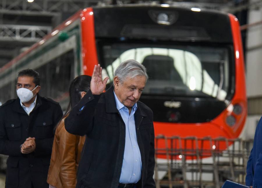 AMLO promete nueva línea de Tren Ligero en Guadalajara