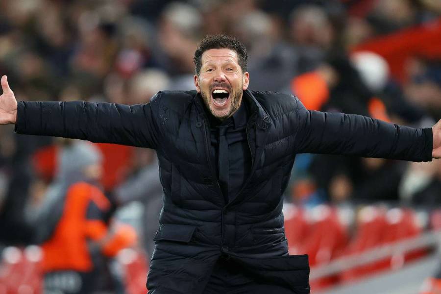 Diego Simeone entrenador de Atlético de Madrid, positivo a Covid-19