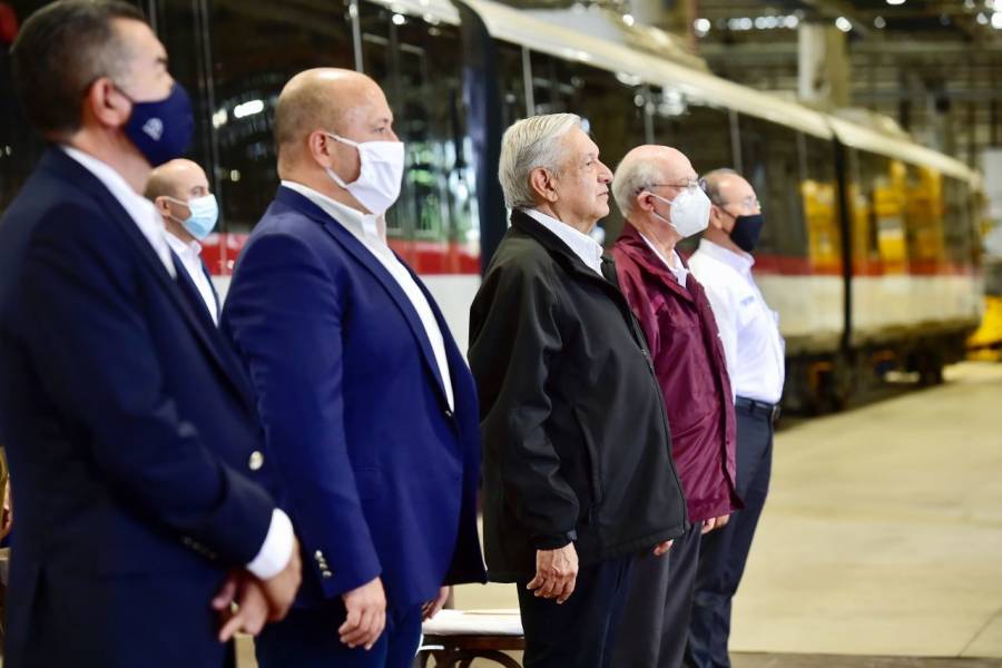 AMLO asegura que a pesar de diferencias trabaja con Alfaro para el bien del pueblo
