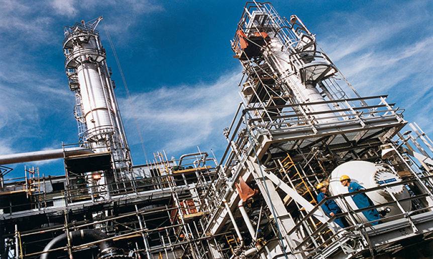 Petroleras detienen producción mientras costa EEUU en Golfo de México se prepara para huracán