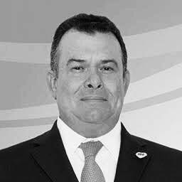 Fallece exdirector de Grupo Radio Centro, Carlos Aguirre