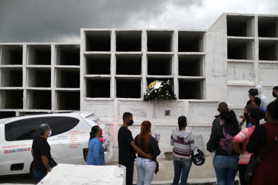 Brasil supera las 132 mil muertes por COVID-19