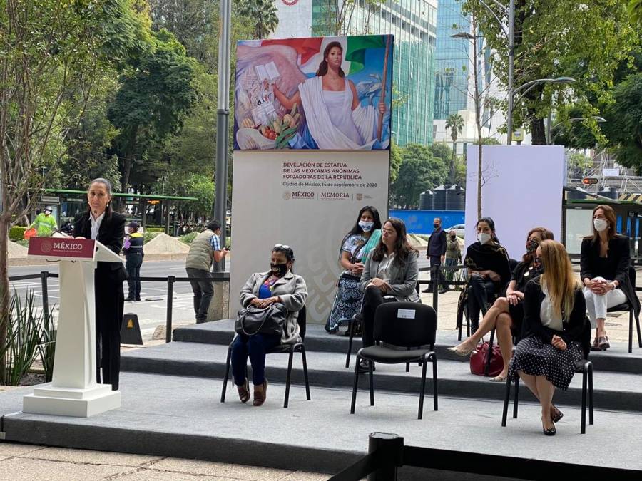 En honor a mujeres históricas, inauguran la estatua Mexicanas Anónimas Forjadas de la República