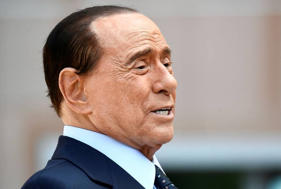 Berlusconi recibe al alta tras 