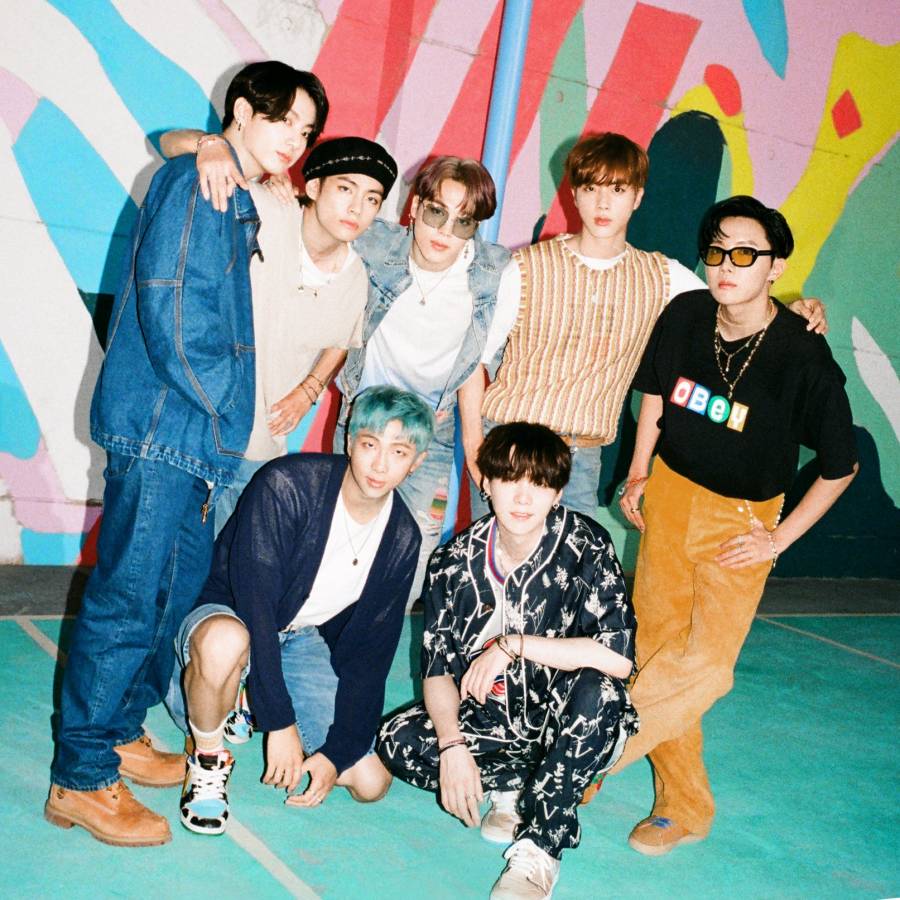 “Dynamite” de BTS se mantiene en el segundo puesto del Hot 100 de Billboard